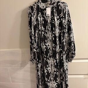 Long sleeve midi length H and M dress black and white size L